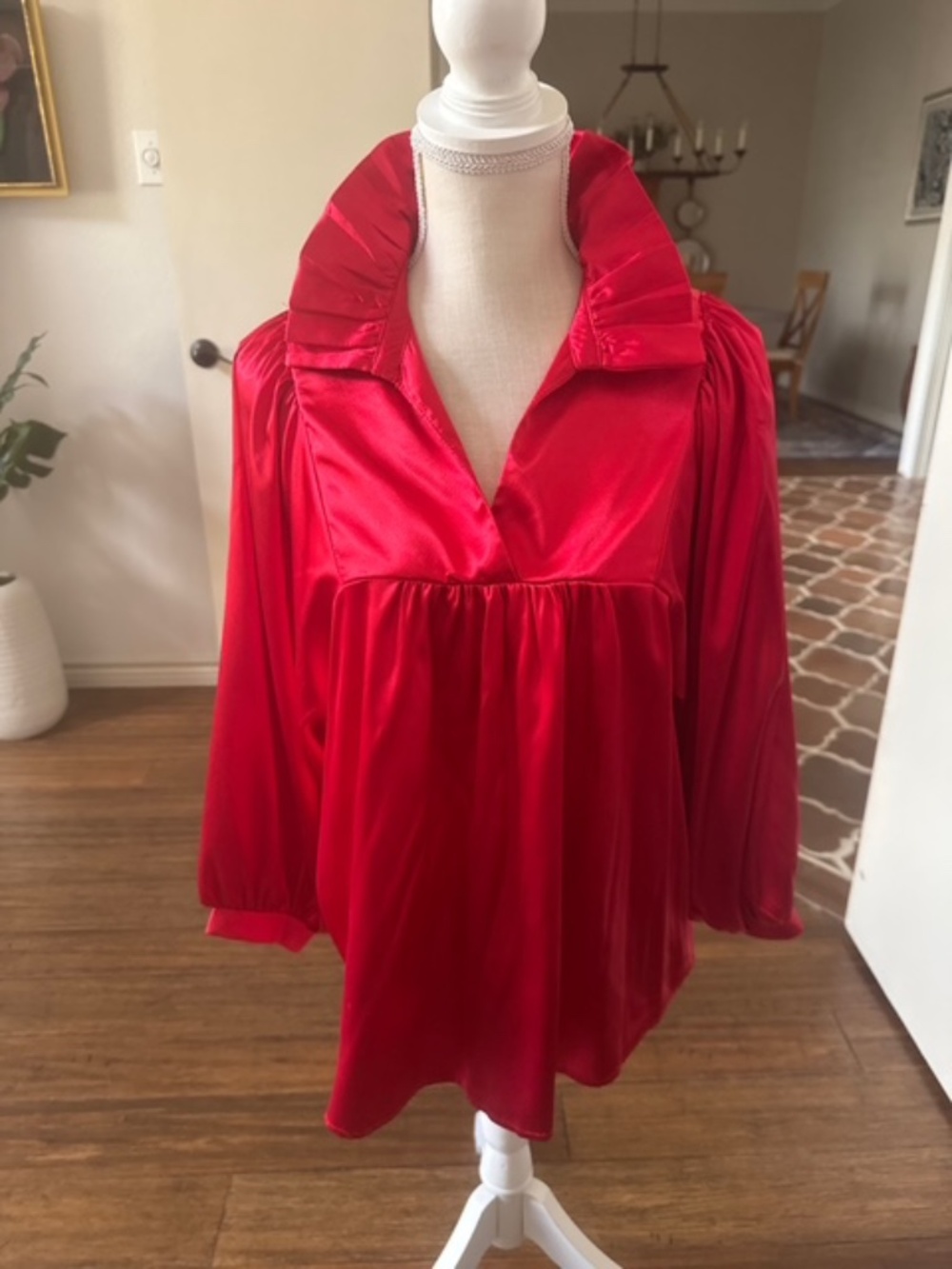Adrienne Vintage Red Satin Statement Collar Blouse Size Small